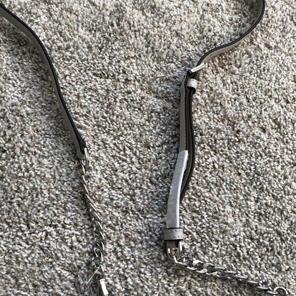 *SOLD* Michael Kors Saffiano Crossbody Bag - Picture 6 of 12